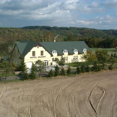 Hotel Kolonie Křivoklát Exteriör bild
