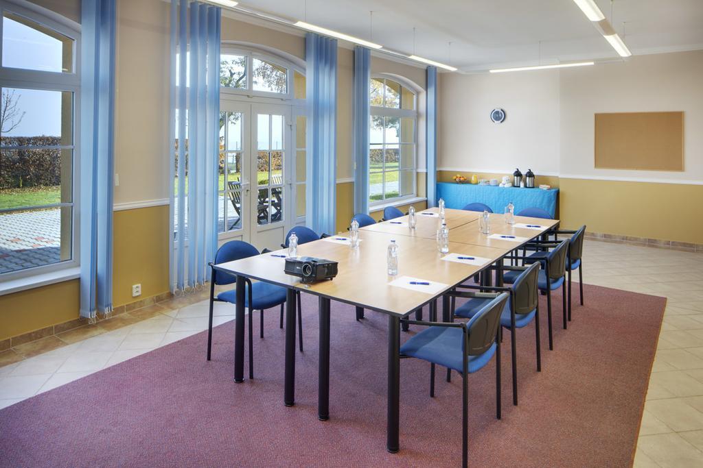 Hotel Kolonie Křivoklát Exteriör bild